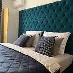 Hollik Apartmanhaz 4* Balatonfured
