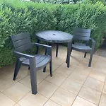 Hollik Apartmanhaz Aparthotel 4*