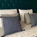 Hollik Apartmanhaz מלון דירות