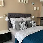 Hollik Apartmanhaz Aparthotel
