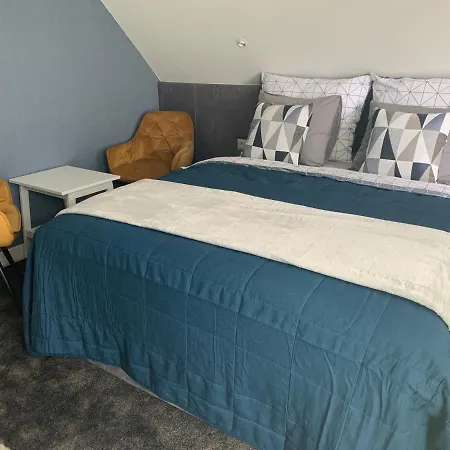 Hollik Apartmanhaz Aparthotel Balatonfured