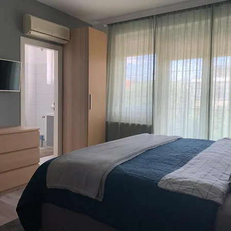 Hollik Apartmanhaz Balatonfured