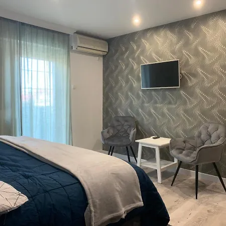 Hollik Apartmanhaz 3* Balatonfüred