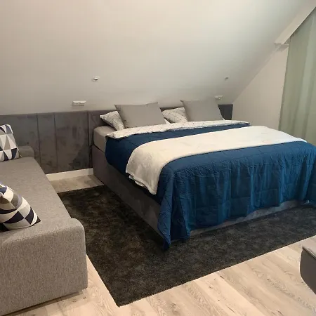 Hollik Apartmanhaz Balatonfured