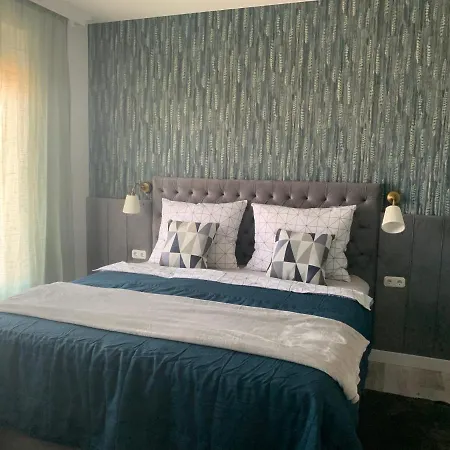 Hollik Apartmanhaz Aparthotel Balatonfured