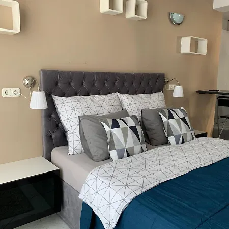 Hollik Apartmanhaz Aparthotel