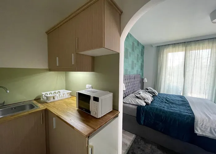 Hollik Apartmanhaz Aparthotel