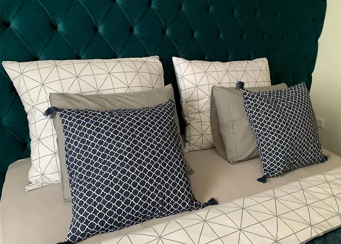 Hollik Apartmanhaz Aparthotel