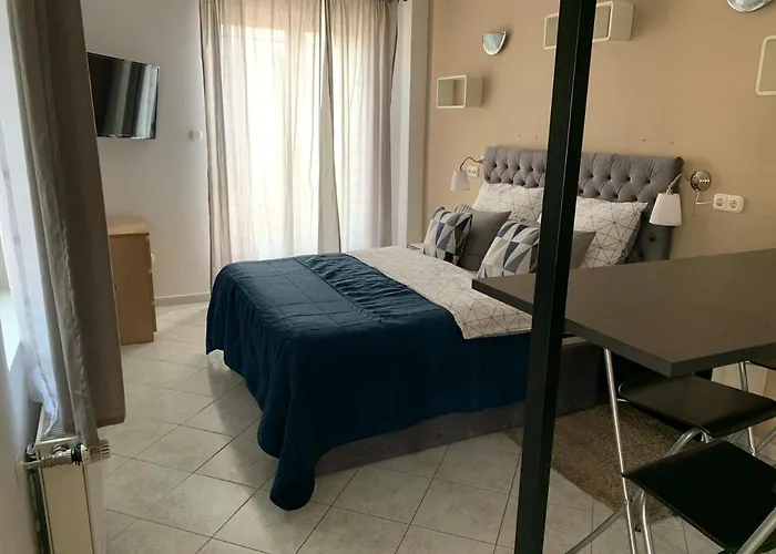 Hollik Apartmanhaz