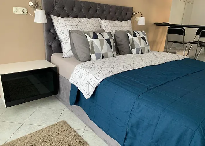 Appart hôtel Hollik Apartmanhaz 4*