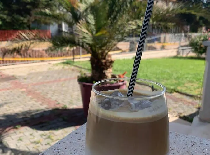 Hollik Apartmanhaz Aparthotel